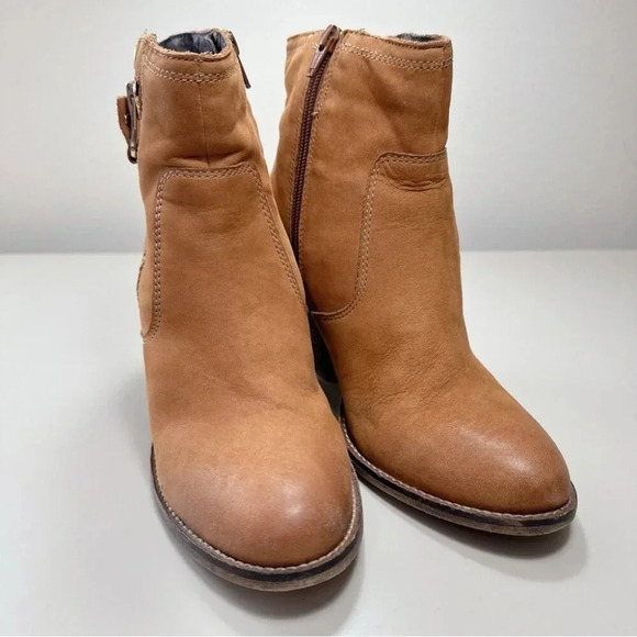 Aldo Womens 9 Suede Leather  Heeled Ankle Bootie Brown Color - Picture 1 of 15